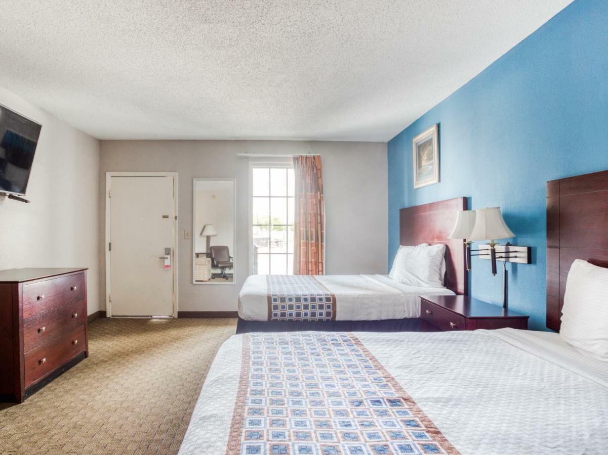 Oyo Hotel Augusta Downtown Quarto foto